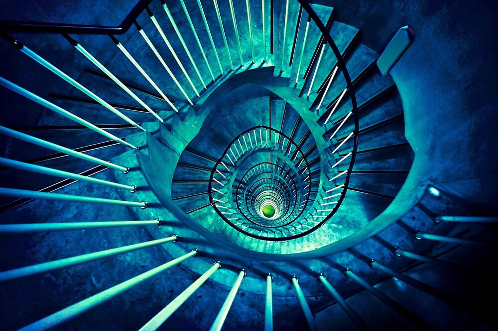 aotaro_Spiral Staircase_YkZmRmo.jpg