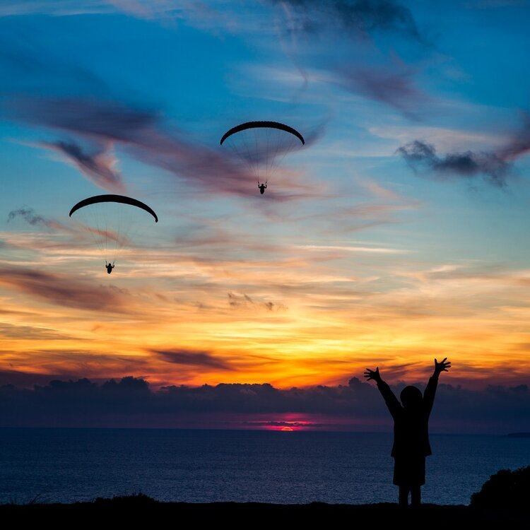 Andrés Nieto Porras_Ferrer gliding_ZEVkR2Q.jpg